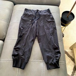Calvin Klein black capri workout pants